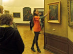 Aktivna prezentacija volonterke tokom "Noći muzeja 2019." u galeriji HAZU [GP 2019.]