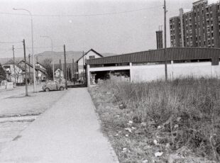 Petrovaradinska ulica, današnja trgovina Spar, nekad Slavija, [RG, iz perioda 1981. - 1985.]