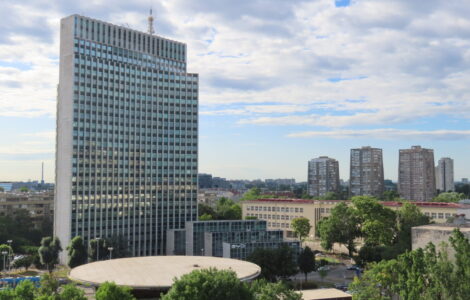 Zagrepčanka, Rakete i neboderi u Prisavlju posve desno. [VR 2025.]