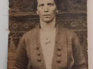 Marija Škabar na željezničarskoj iskaznici. [DG2 2026.]