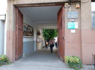 Izlazak iz škole na kraju posjeta. [VR 2026.]