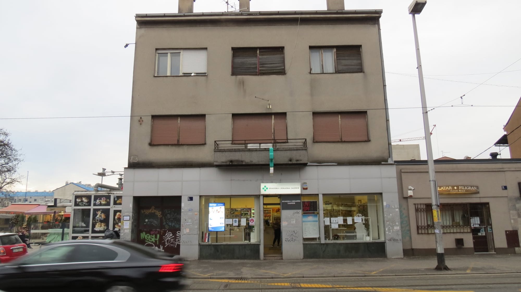 Ugaona stambena zgrada – Ozaljska 1 (Rade Končara 93)