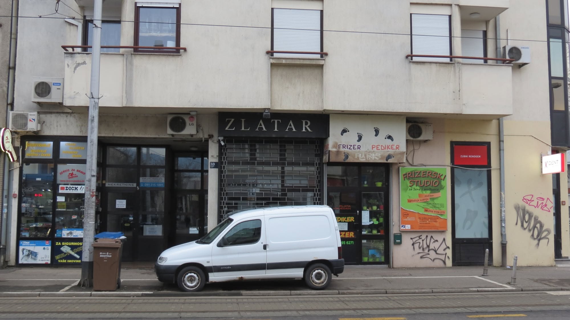Stambena zgrada – Ozaljska 13 (Rade Končara ?)